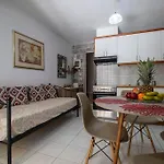 Charming Apartment Near City Centre